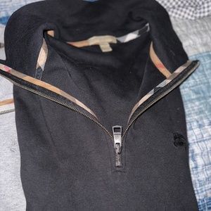 Burberry Men’s 1/4 zip long sleeve sweater black
